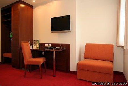Hotel Klughardt Norimberga Esterno foto